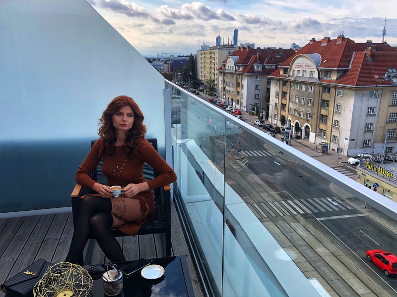 Live sex webcam photo for MISTRESSNYLONS #7790407