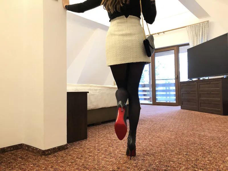 Live sex webcam photo for MISTRESSNYLONS #7791611