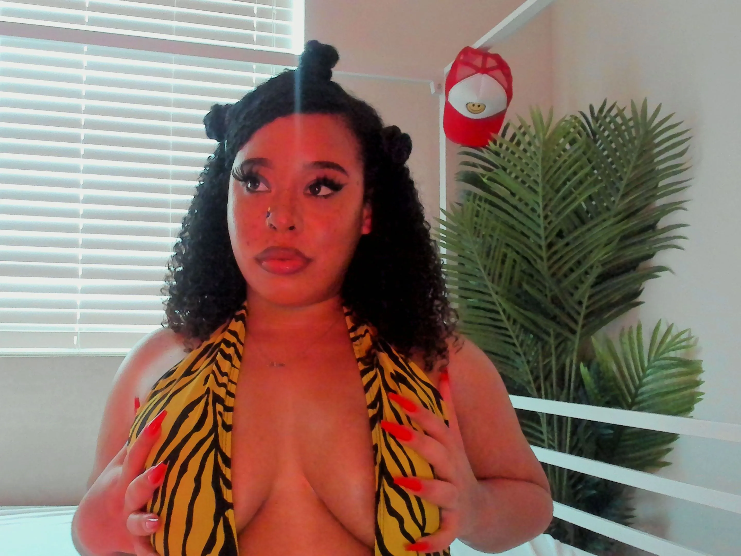 Live sex webcam photo for ladycap #3258051