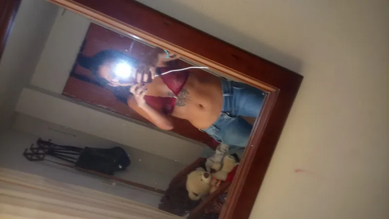 Live sex webcam photo for LizzRios #1764606