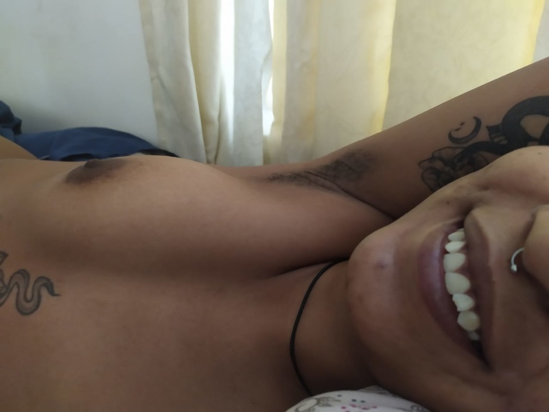 Live sex webcam photo for LizzRios #1764664