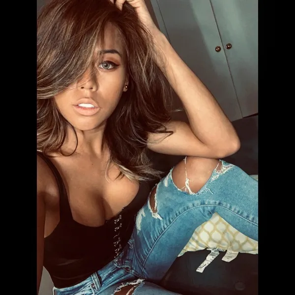 Live sex webcam photo for ExoticArya #7314421