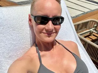 Live sex webcam photo for LeahWilde #8391715