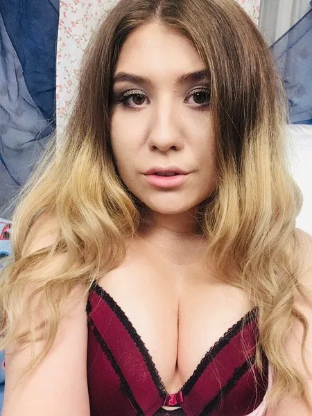 Live sex webcam photo for EvaBabyXX #1811148