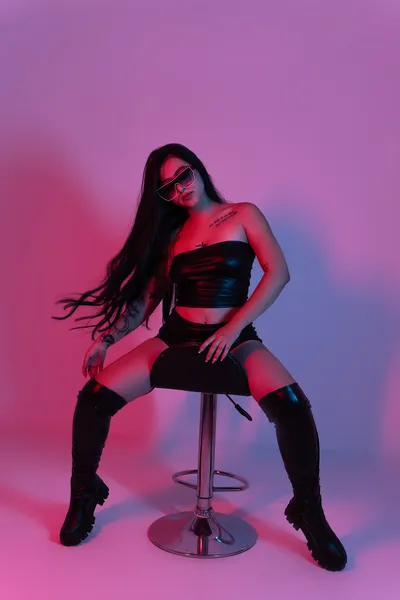 Live sex webcam photo for ErinHadid #6116537