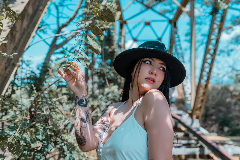 Live sex webcam photo for ErinHadid #6116428