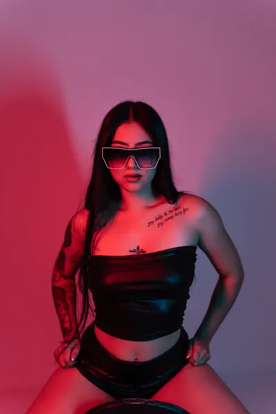 Live sex webcam photo for ErinHadid #6116536