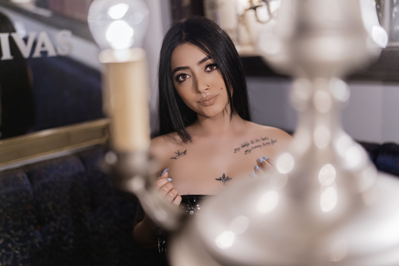 Live sex webcam photo for ErinHadid #6116312