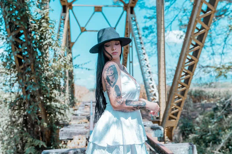 Live sex webcam photo for ErinHadid #6116429