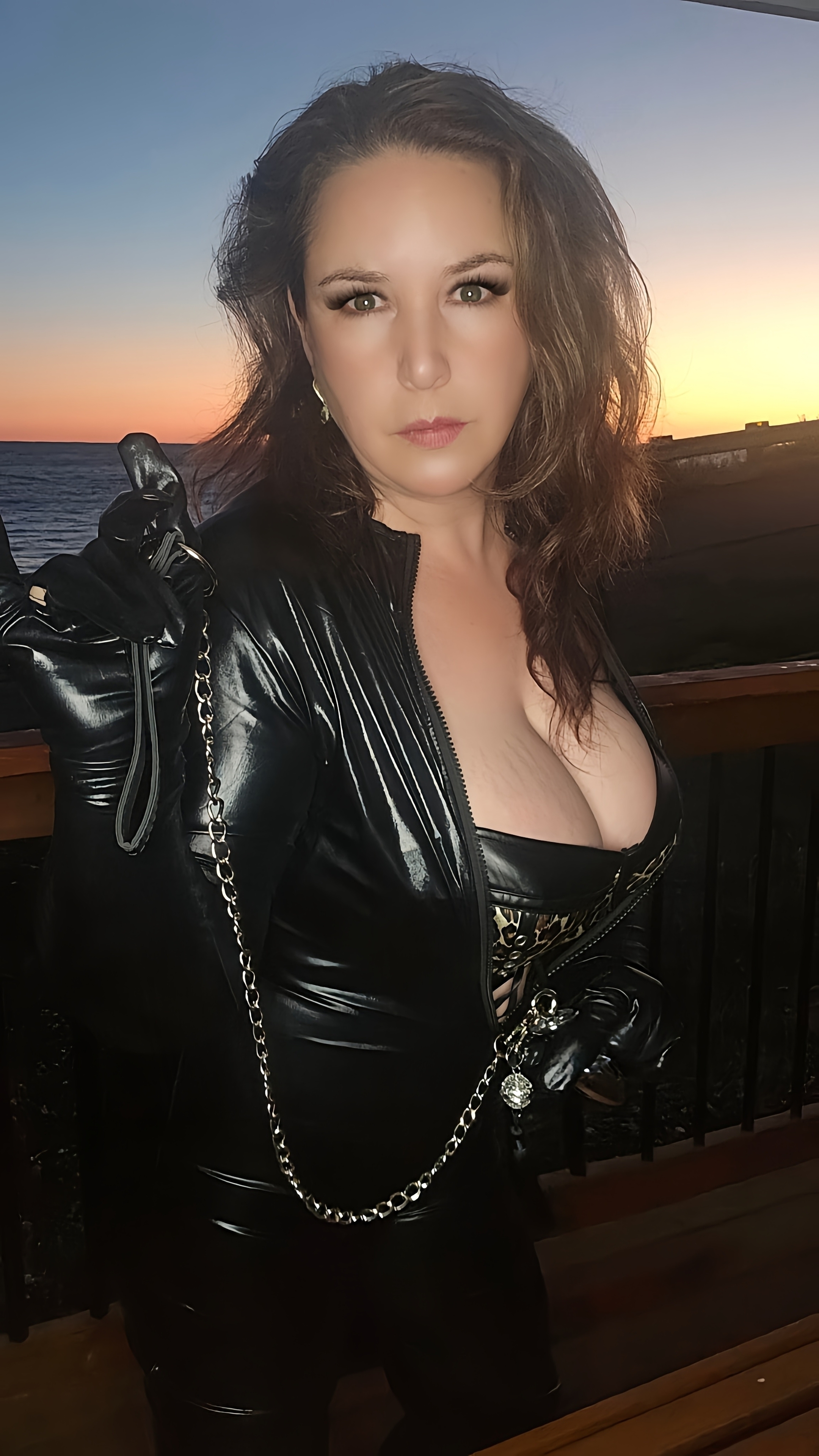 Live sex webcam photo for TITANIC_TITS #7874478