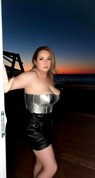 Live sex webcam photo for TITANIC_TITS #7874595