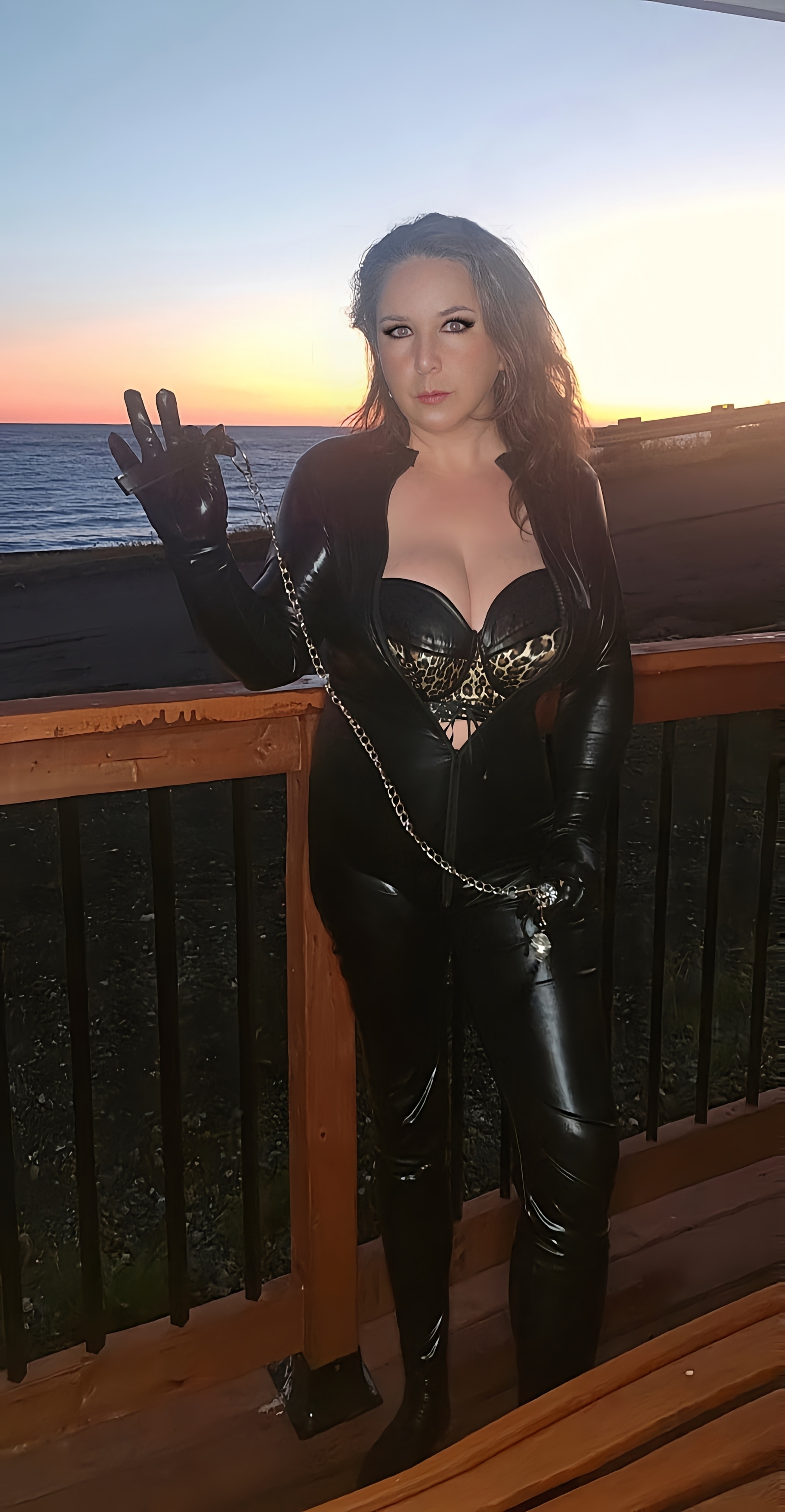 Live sex webcam photo for TITANIC_TITS #7874477