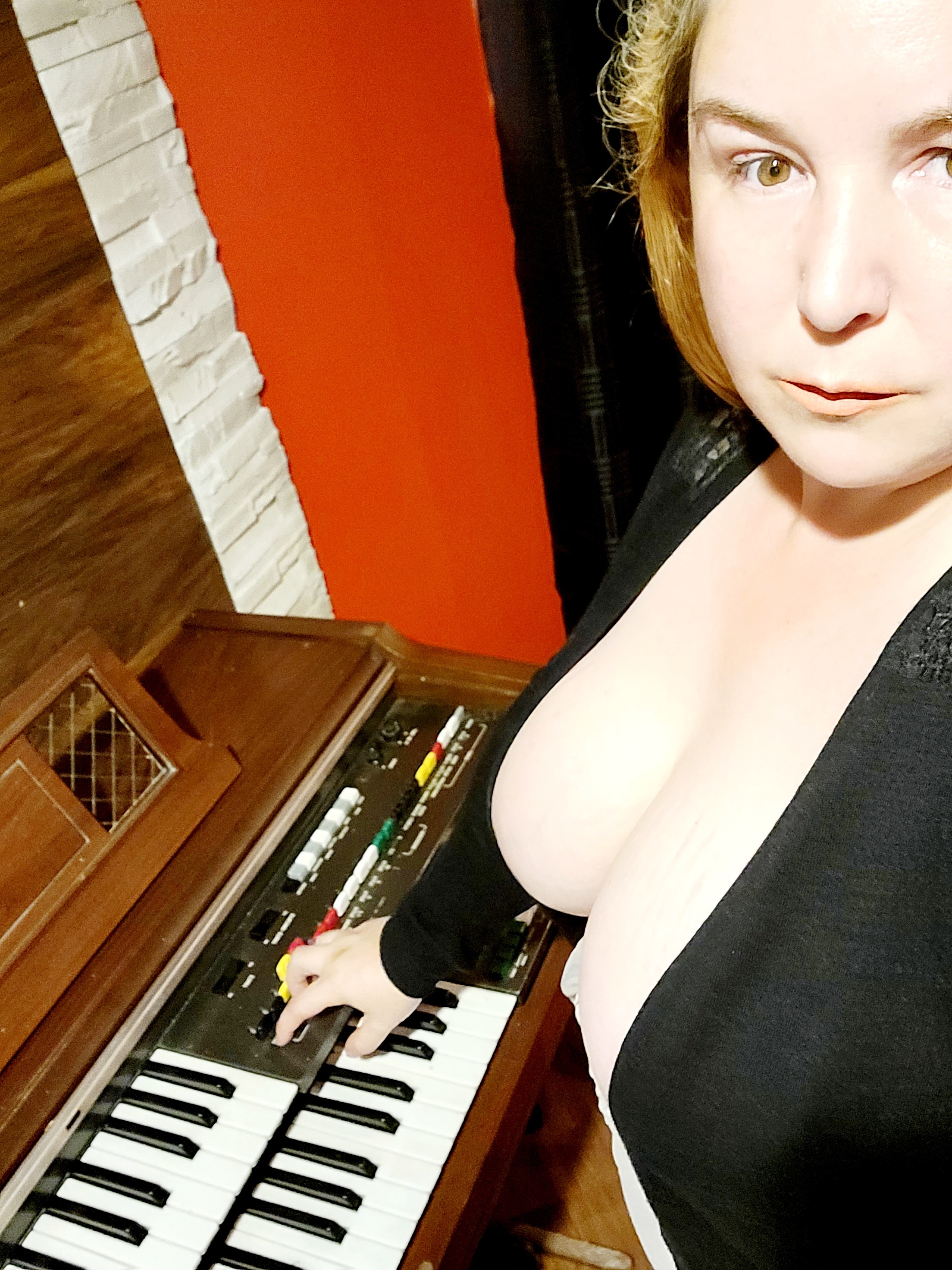 Live sex webcam photo for TITANIC_TITS #7874264