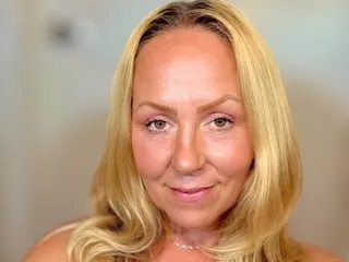 Live sex webcam photo for SunnyLarue #8092378