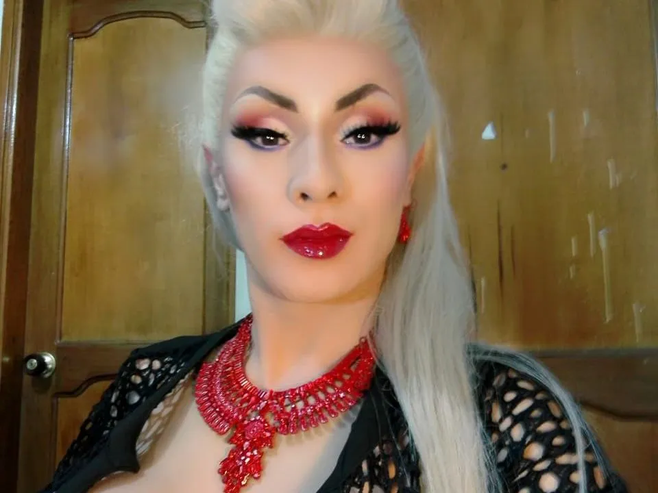 Live sex webcam photo for DinnaCass #3893594