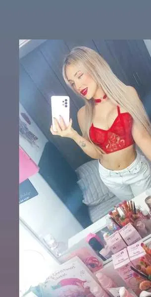 Live sex webcam photo for AbbyBlake #3410061