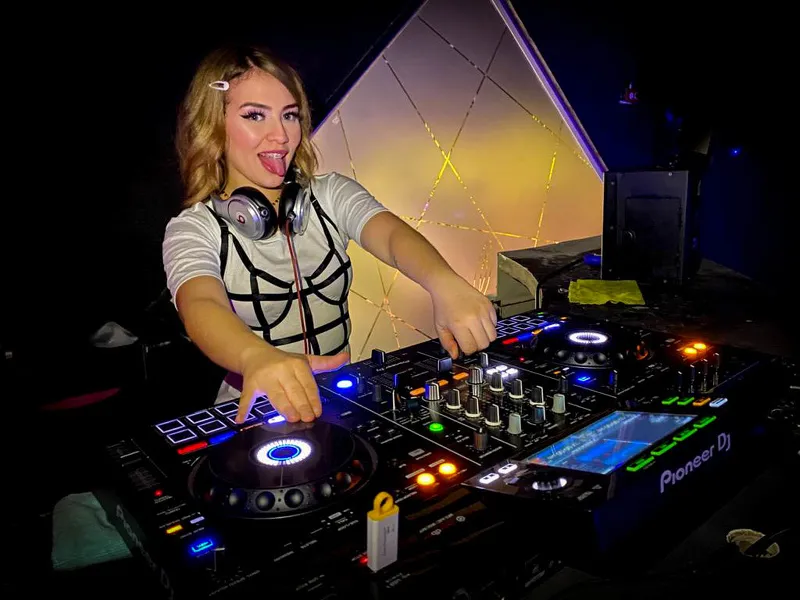 Live sex webcam photo for AbbyBlake #1798524