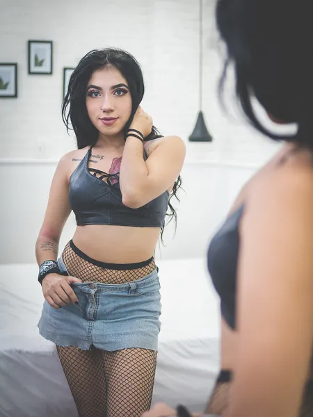 Live sex webcam photo for Saraahxxx #1852501