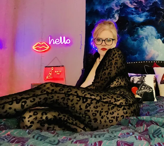 Live sex webcam photo for Naughty_When_I_Please #6146268