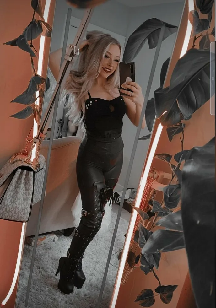 Live sex webcam photo for DuchessFreya #7214254