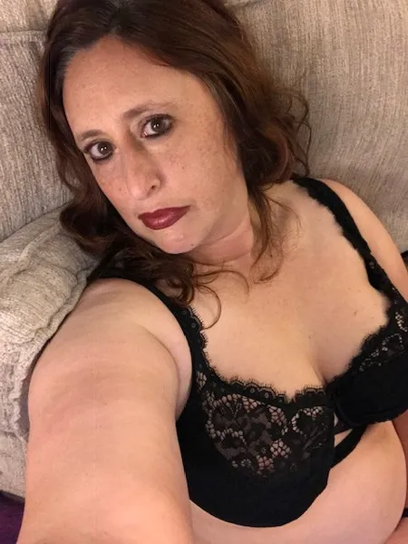 Live sex webcam photo for CurvyCarlene #1833698