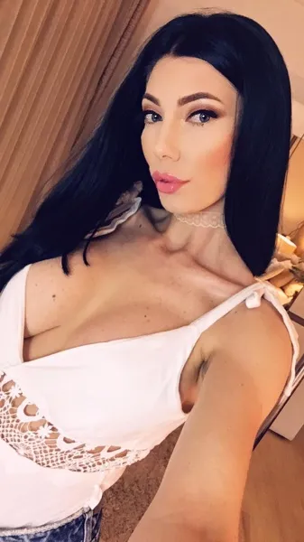 Live sex webcam photo for VivienneRuth #7242424