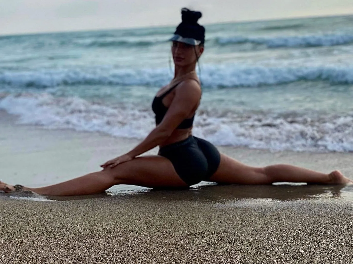 Live sex webcam photo for AmandaSkye #7232281