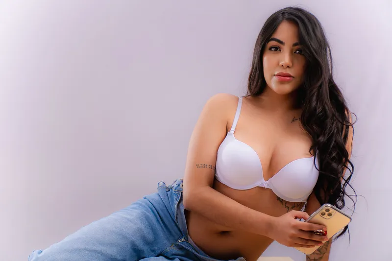 Live sex webcam photo for MeganWonderful #1970645