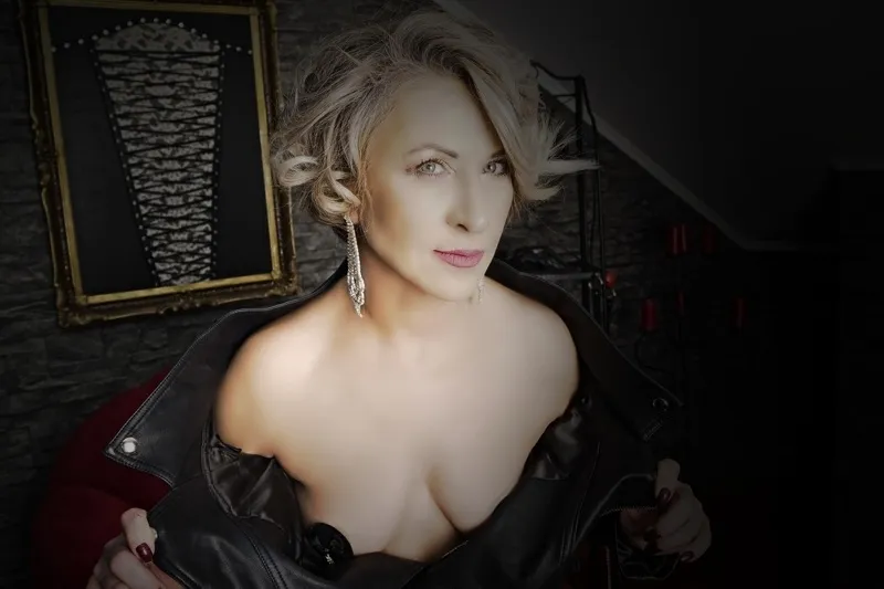 Live sex webcam photo for NadiaDom #7212586