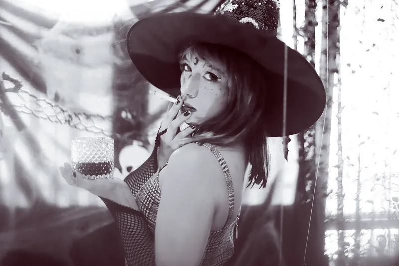 Live sex webcam photo for SinaM #2037842