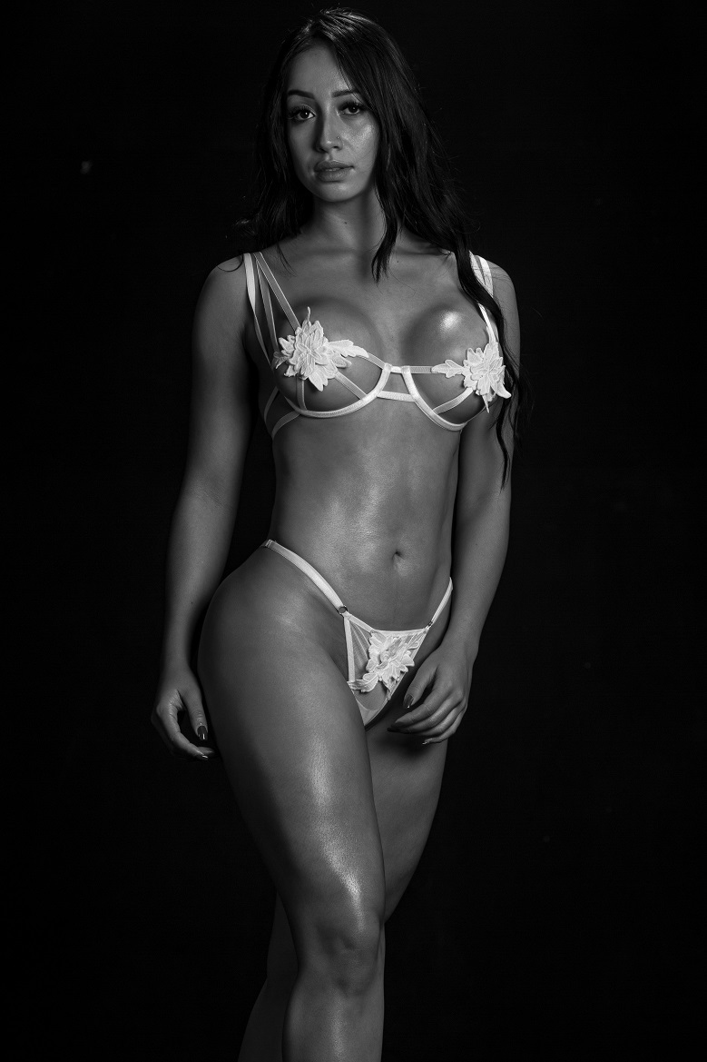 Live sex webcam photo for YelenaMille #2788822