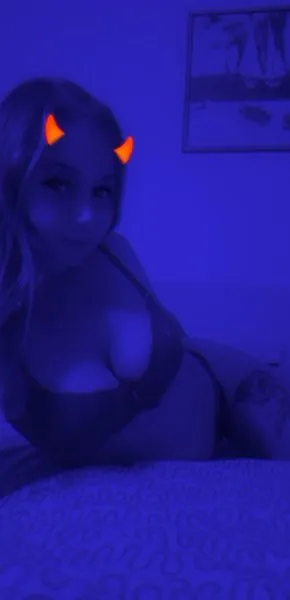 Live sex webcam photo for Pinacolladaa #2278189