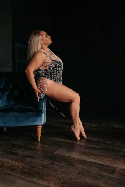 Live sex webcam photo for AnalQueen #1880480