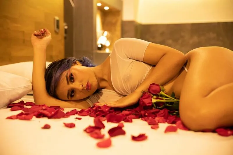 Live sex webcam photo for CatalinaGarcia #4107433