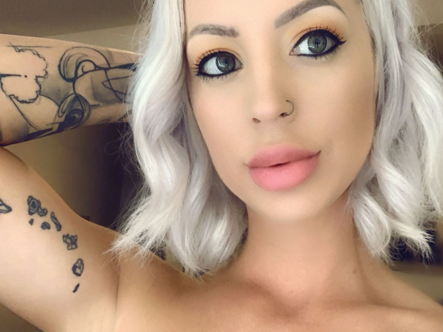 Live sex webcam photo for BabyBlonde1994 #1157822