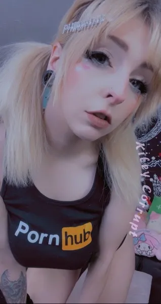 Live sex webcam photo for kileyCorrupt #7265318