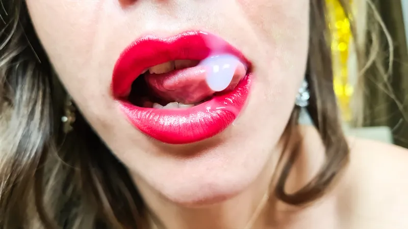 Live sex webcam photo for VanessaCalypso #2995655