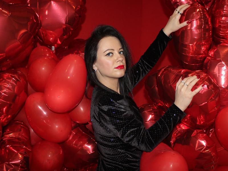 Live sex webcam photo for JoelinaShmit #1877419