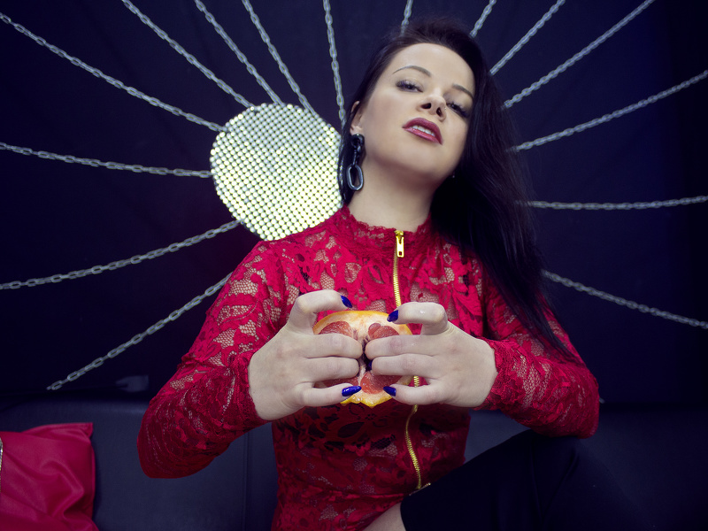 Live sex webcam photo for JoelinaShmit #1877407