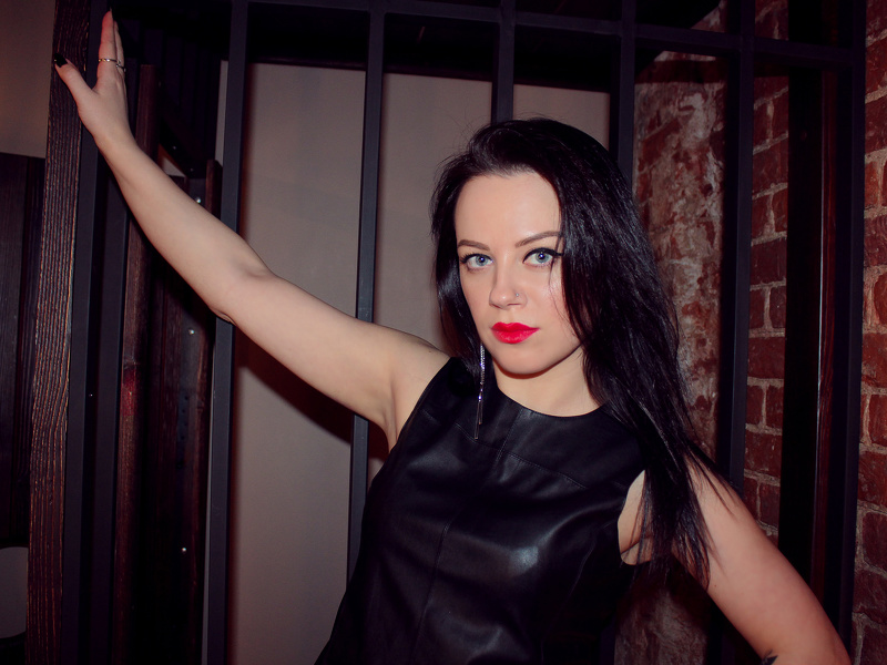 Live sex webcam photo for JoelinaShmit #1877434