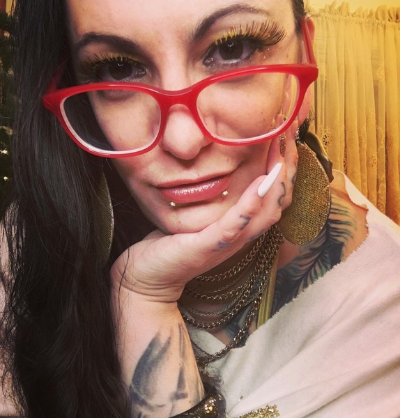 Live sex webcam photo for BellaVendetta #2200341