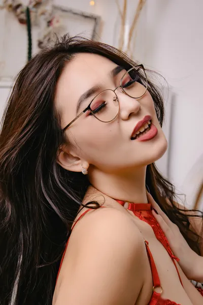 Live sex webcam photo for MikaYun #1844637