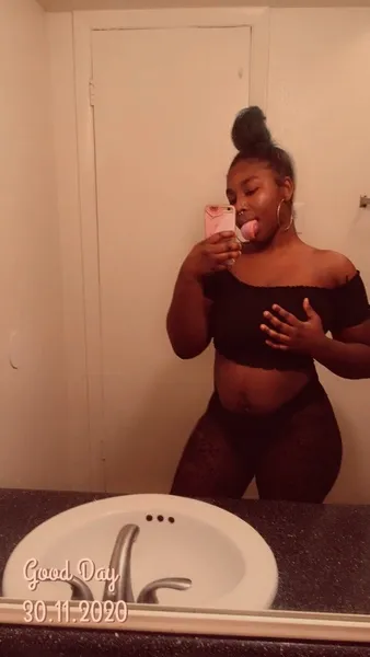 Live sex webcam photo for ChinaRose18 #3238779