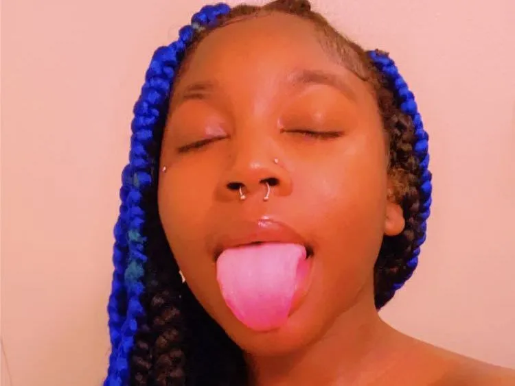 Live sex webcam photo for ChinaRose18 #5603155