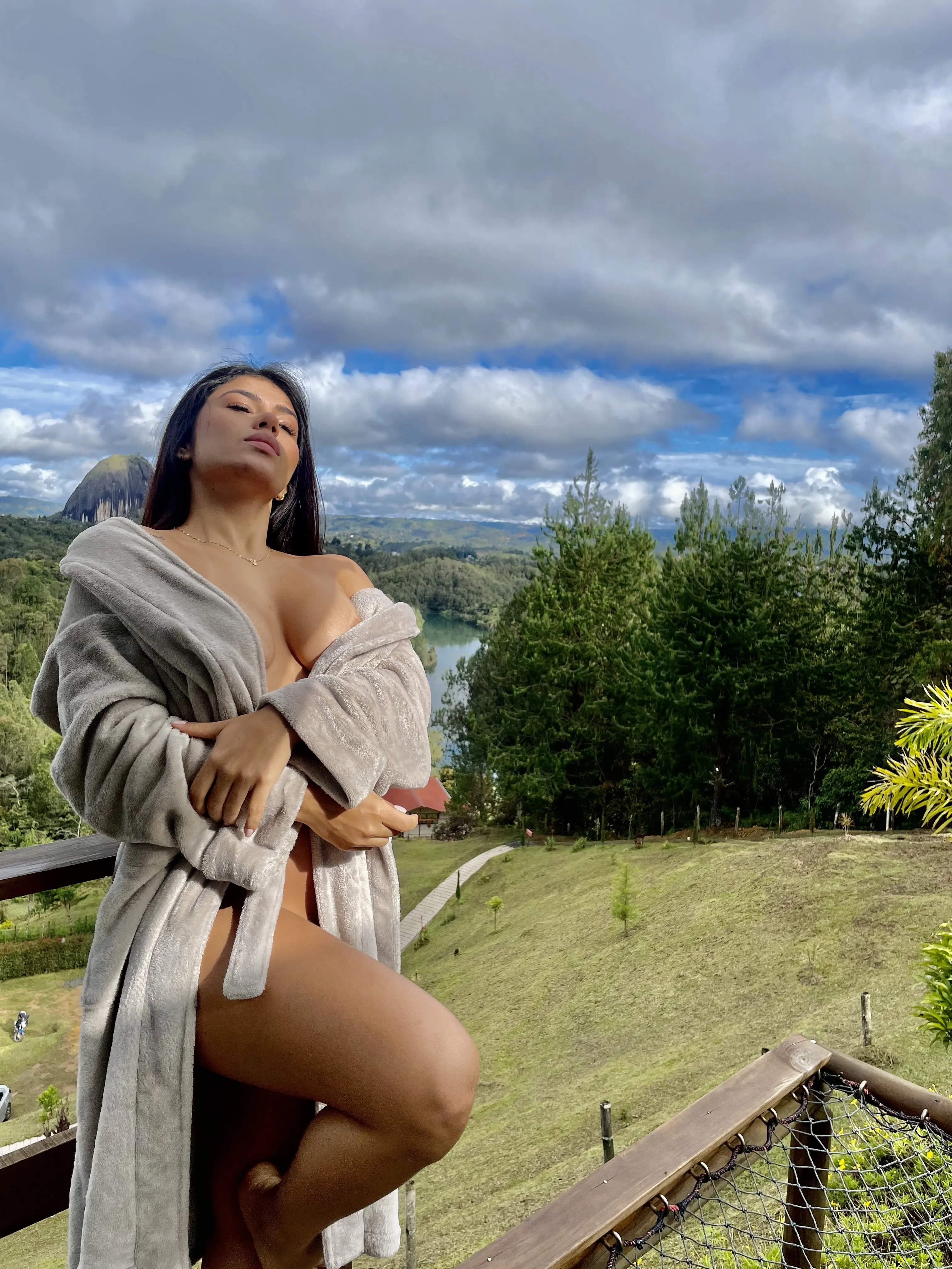 Live sex webcam photo for Imnotvalen #7389245