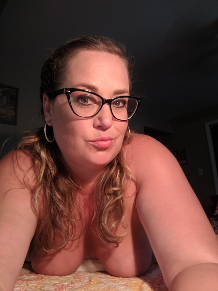 Live sex webcam photo for LilyBay #3212732