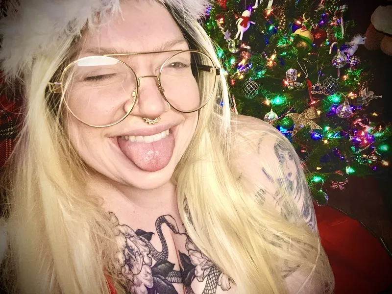 Live sex webcam photo for JennyMayhem #2852479