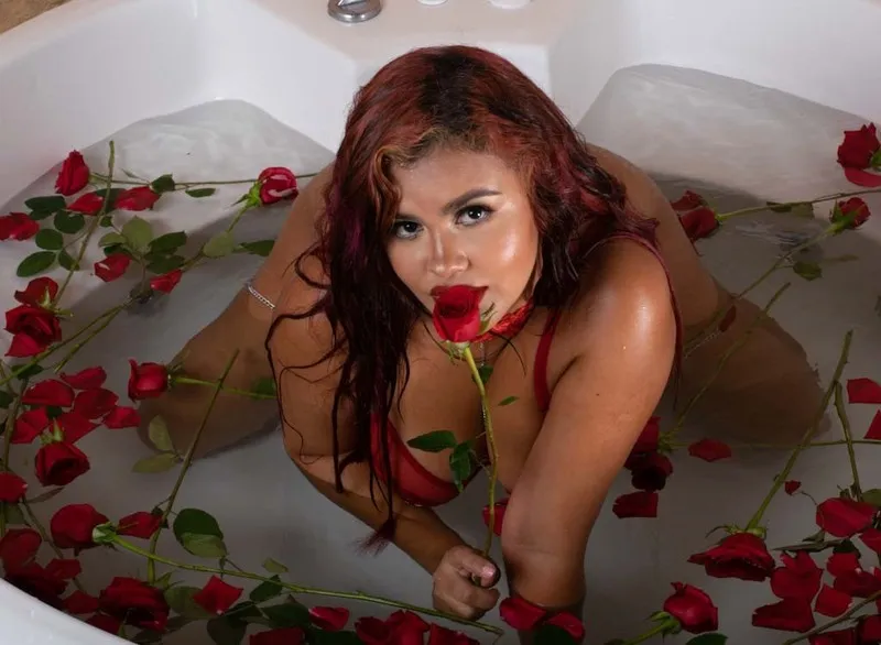 Live sex webcam photo for eliza_bonnie #5890596