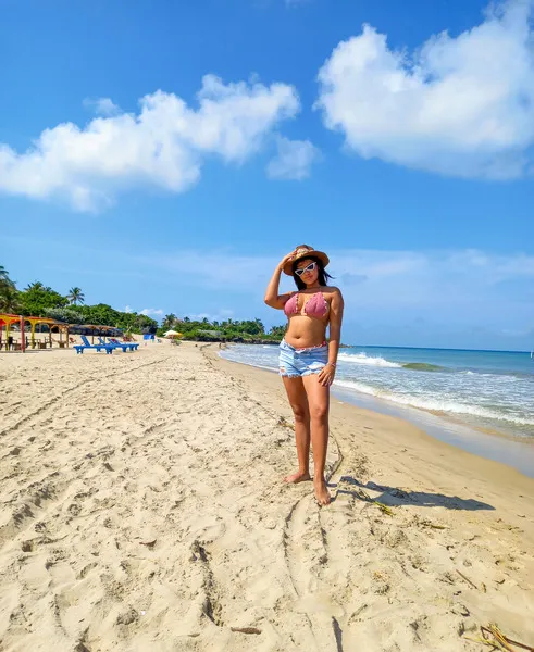 Live sex webcam photo for eliza_bonnie #6195082