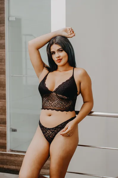 Live sex webcam photo for eliza_bonnie #6195058